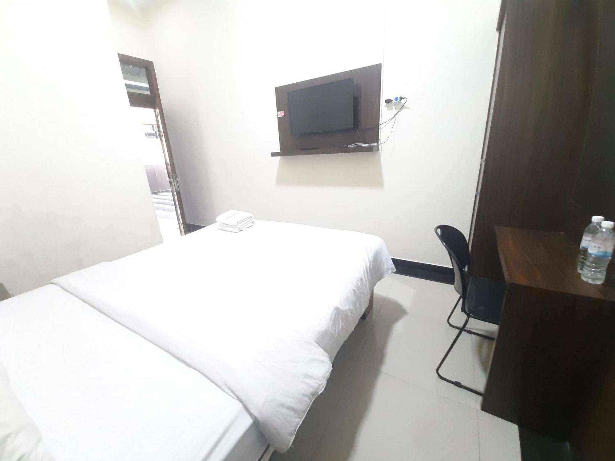 Urbanview Alfiya Hotel Lampung Bandar Lampung Buitenkant foto