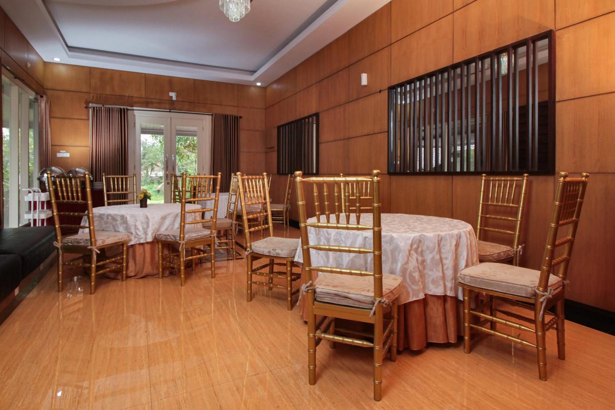 Urbanview Alfiya Hotel Lampung Bandar Lampung Buitenkant foto