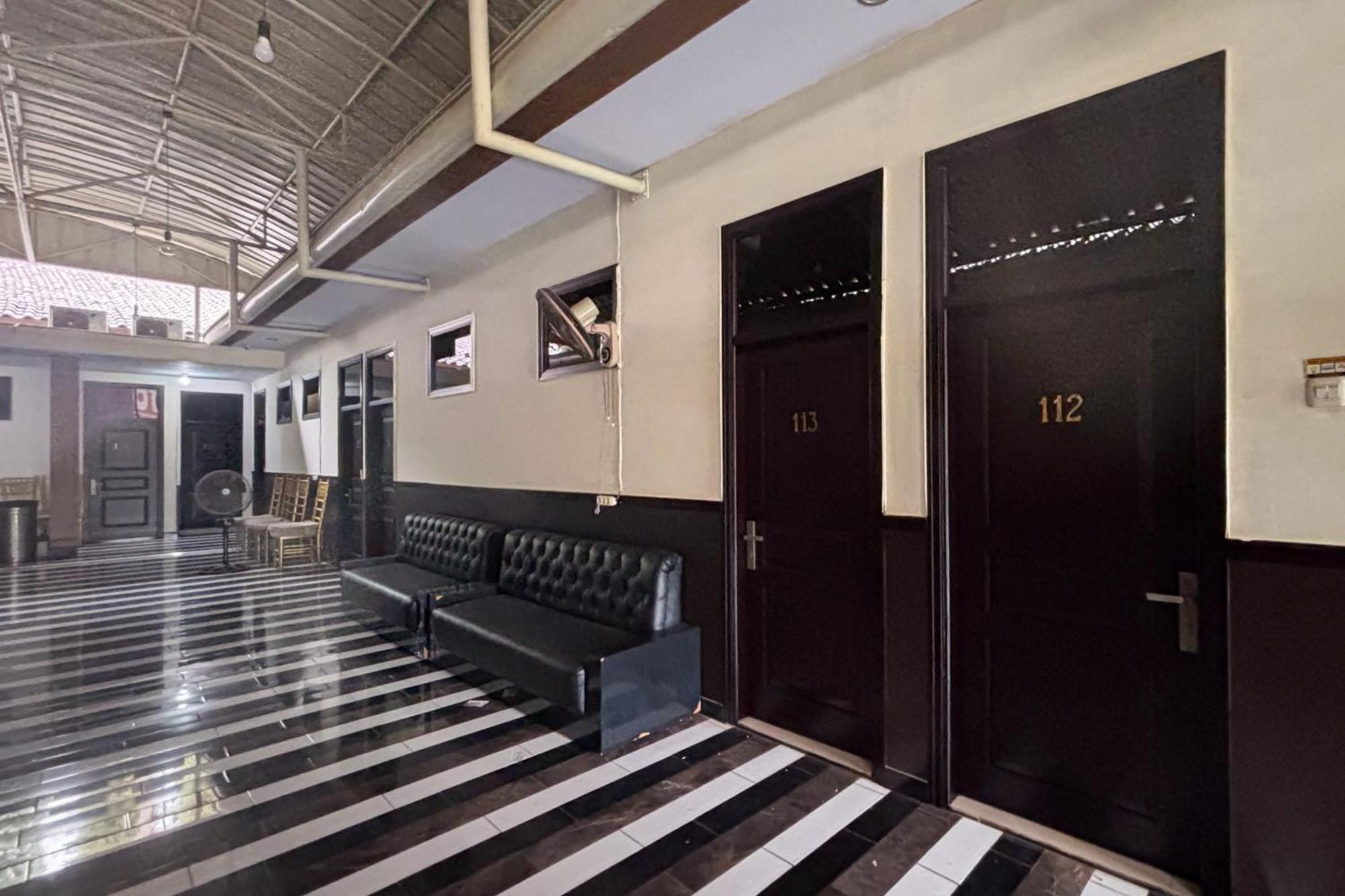 Urbanview Alfiya Hotel Lampung Bandar Lampung Buitenkant foto