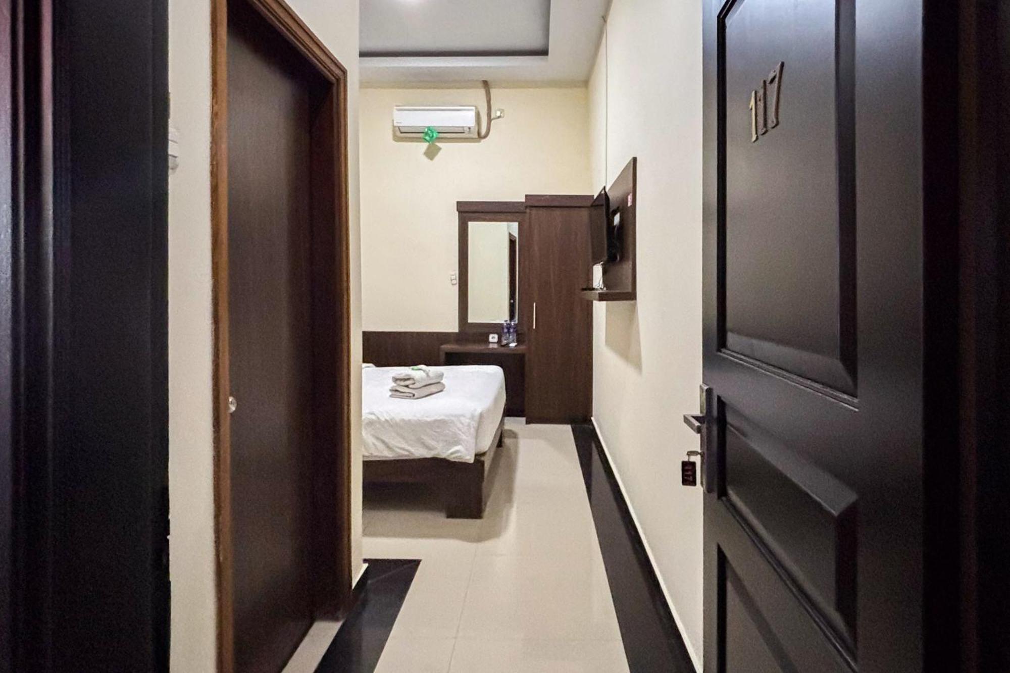 Urbanview Alfiya Hotel Lampung Bandar Lampung Buitenkant foto