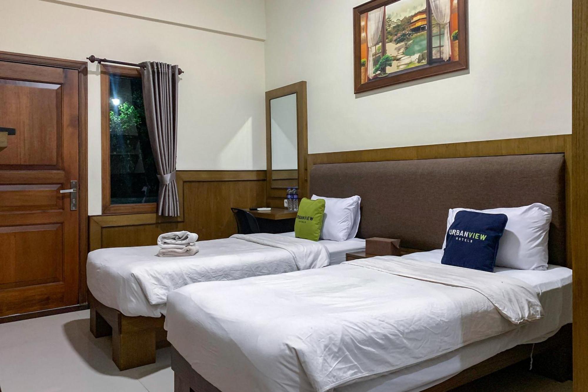 Urbanview Alfiya Hotel Lampung Bandar Lampung Buitenkant foto